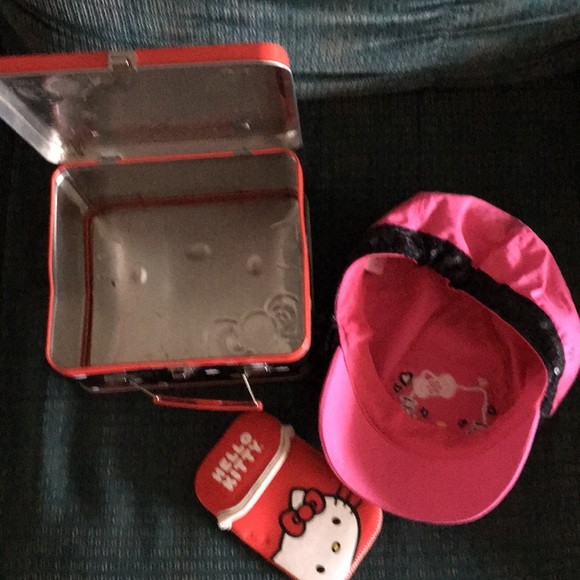 Hello kitty bundle - Picture 3 of 4